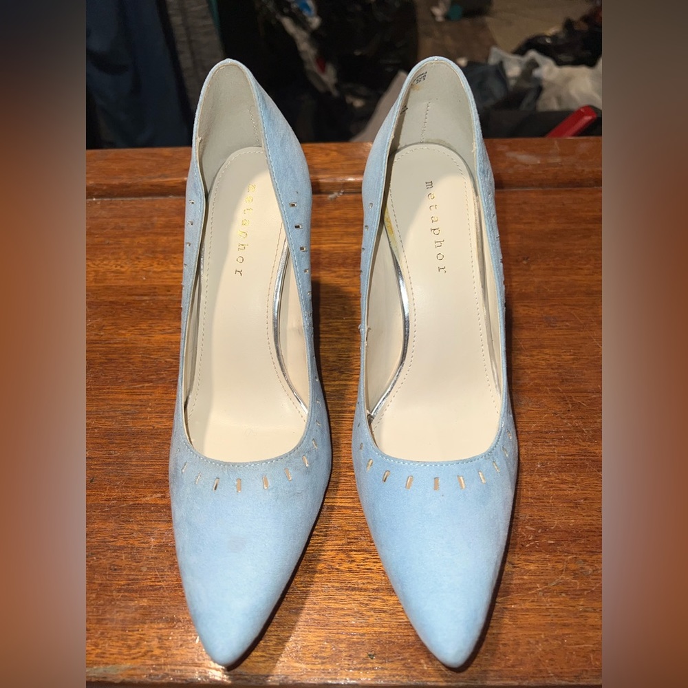 Metaphor Women’s heels size 8.5